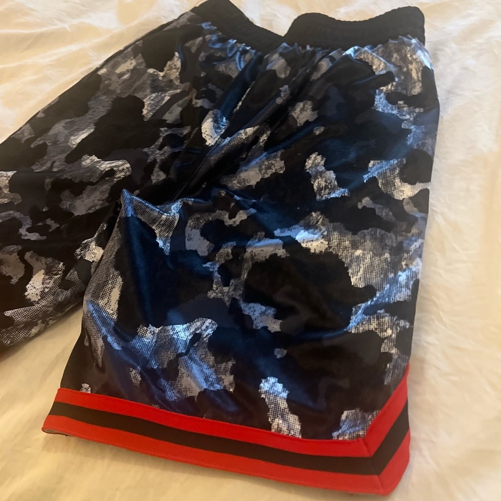 3/$19 And1 pull on athletic Basketball jogger shorts - Picture 10 of 16